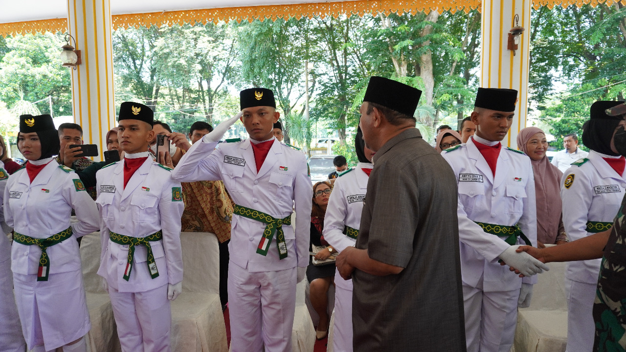 Plt Bupati Langkat Kukuhkan 58 Anggota Paskibraka