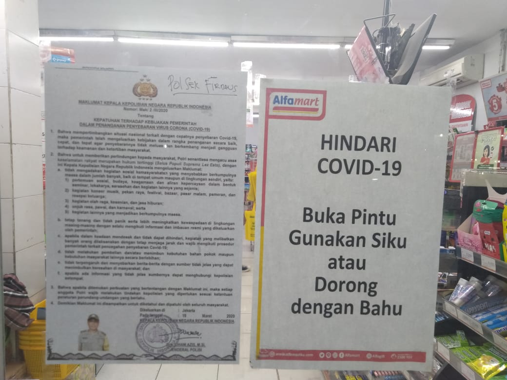 Polsek Firdaus Melakukan Pemasangan Maklumat Kapolri  Penyebaran Virus corona