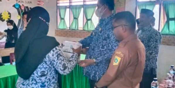 Wabub Pakpak Bharat Monitoring Pelaksanaan Sosialisasi dan Vaksinasi covid 19  Anak Usia 6 – 11 Thn