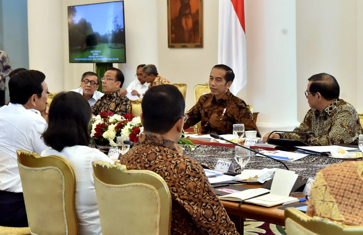 Jokowi Minta Pengawasan atas Pemanfaatan Dana Desa dan Dana Kelurahan