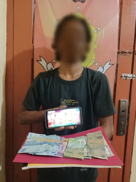 Unit Reskrim Polsek Langsa Timur Amankan Penjual Cip Higgs Domino