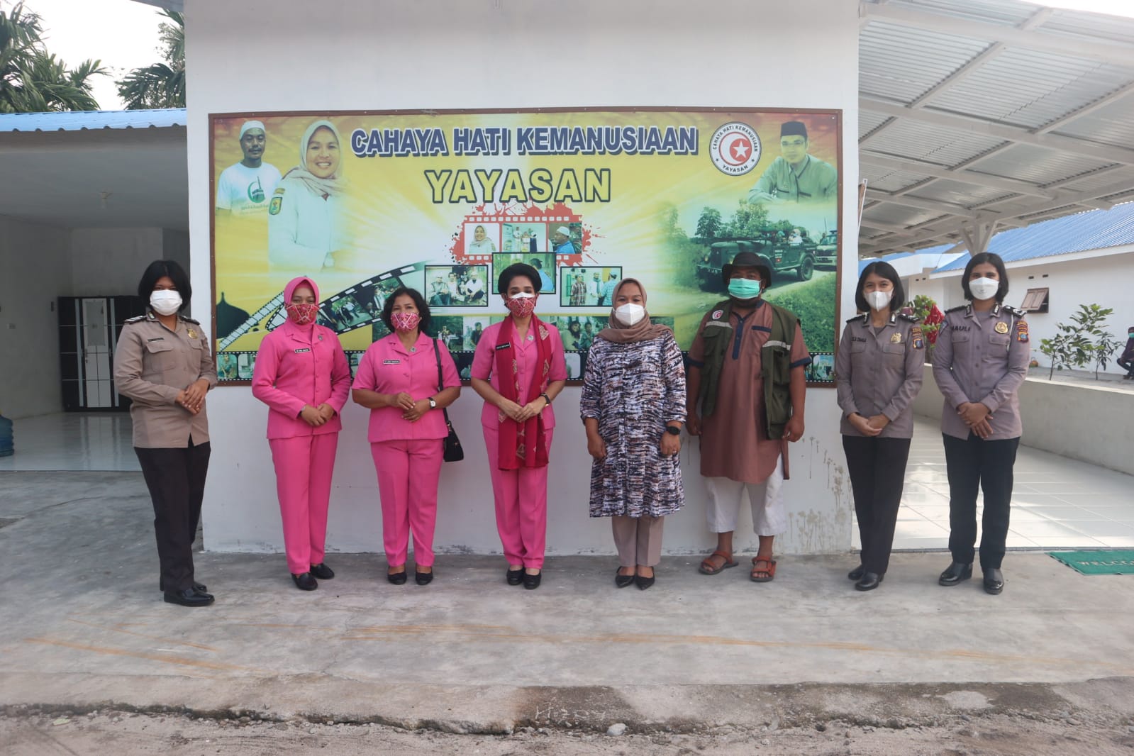 Sambut HUT Polwan Ke-73 dan HKGB Ke-69 Tahun, Bhayangkari Sergai Santuni Kaum Dhuafa