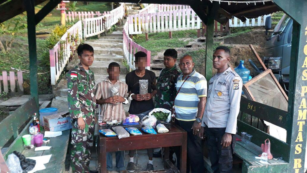 Gelar Sweeping Jelang Pilkada Papua, Satgas Yonif 121/MK Amankan Paket Ganja 2,5 Kg