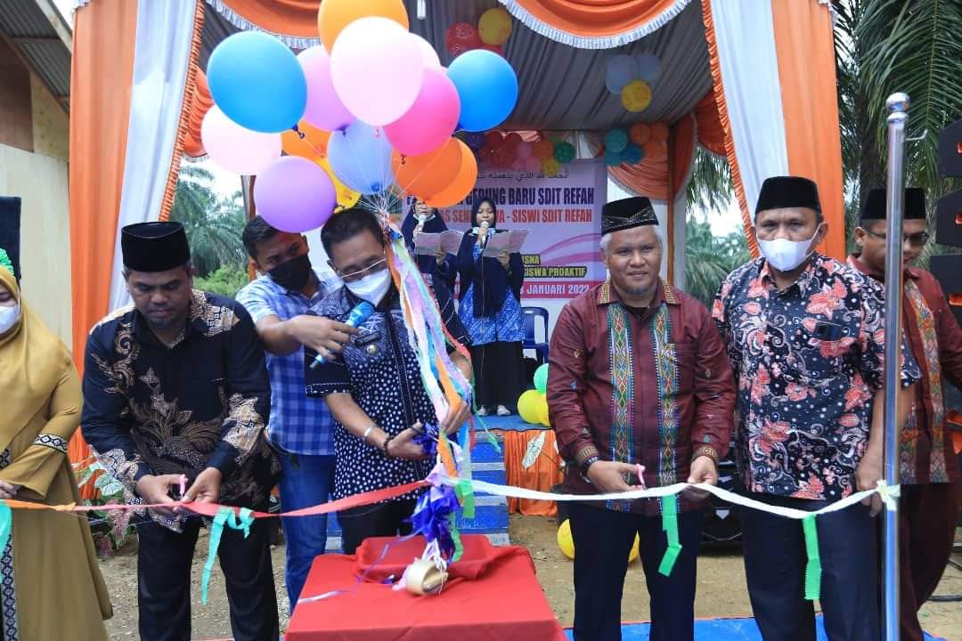 Bupati Labusel resmikan pemakaian gedung baru Yayasan Pendidikan dan Dakwah Islam Refaah