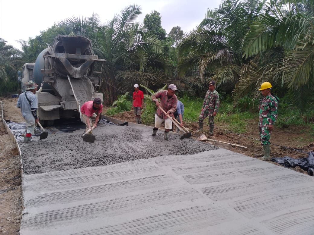 Dikebut Satgas Kodim 0204/DS, Pengecoran Jalan TMMD Bertambah 190 Meter Lagi 