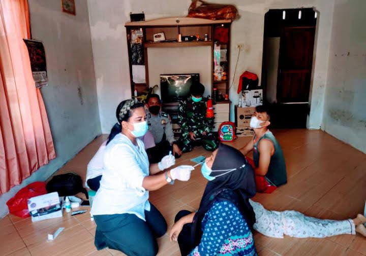 Babinsa Koramil 09/TM Bersinergi Dampingi Tim  Puskesmas