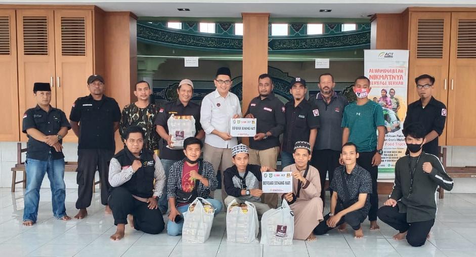 Peduli Masyarakat, PALA (Persatuan Anak Lama Amal ) Berbagi Tali Asih dan Gelar Seminar Wirausaha