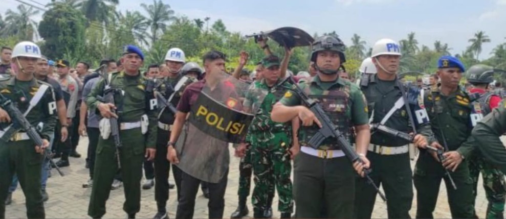 Pangdam Dilempari saat Markas Grib Sumut dan Marcopolo Dirobohkan