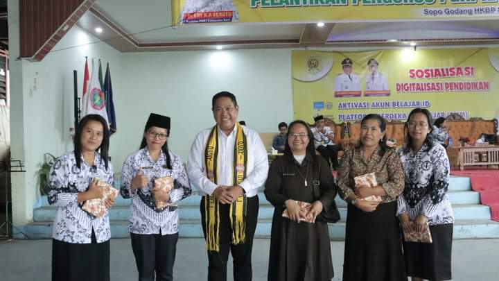 Bupati Eddy Berutu: PGRI Harus Solid