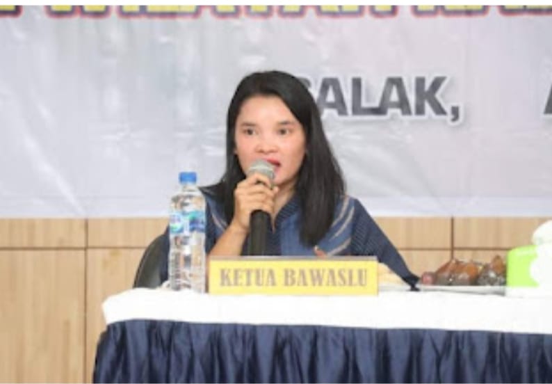 Kordiv PPPS Bawaslu Pakpak Bharat Paparkan Teknis Pengawasan Pemilihan Dalam Mantap Praja Toba 2024