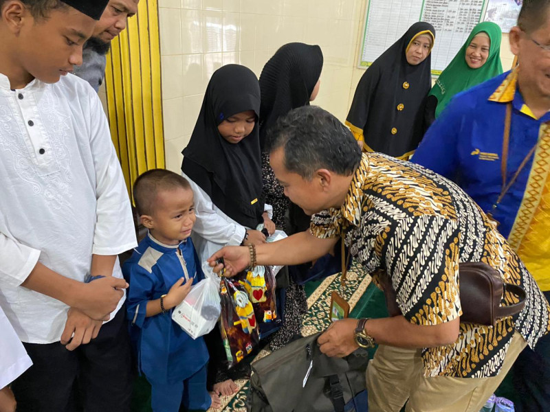 Lanjutkan Program Rutin Rabu Ceria, PT KPI Unit Dumai Santuni Anak Yatim di Panti Asuhan Ar-Raudhoh