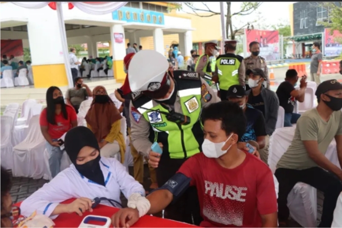 Polresta Deli Serdang Akselerasi Vaksinasi dalam Operasi Keselamatan Lalu Lintas