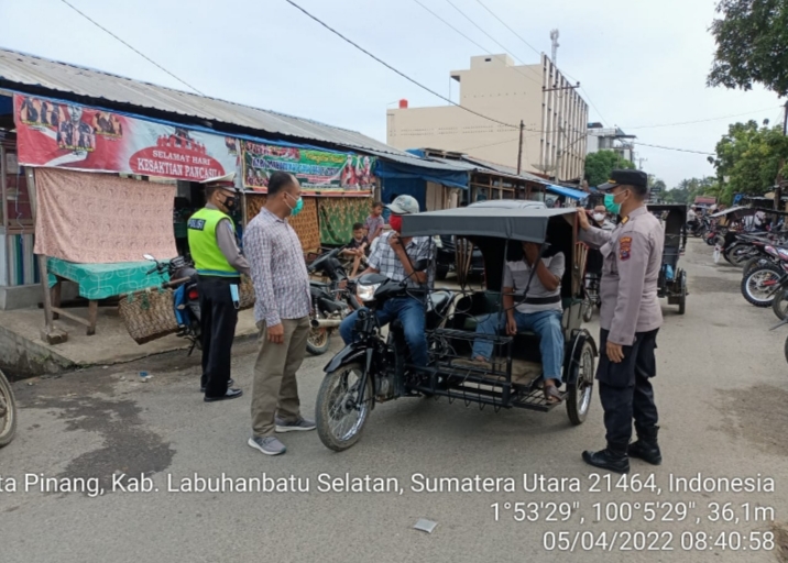 Polsekta Kotapinang rutin melakukan himbauan kepada Masyarakat untuk mematuhi Protokol Kesehatan
