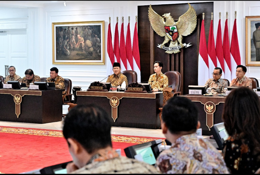 Panglima TNI Hadiri Sidang Kabinet Paripurna Pertama Dipimpin oleh Presiden RI