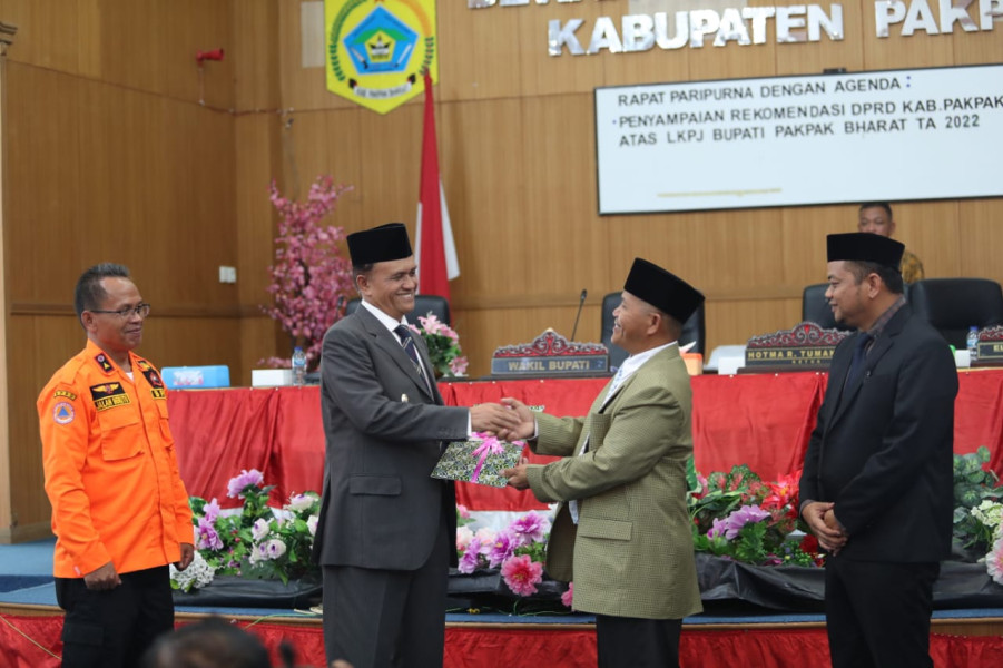 Sidang Paripurna Penyampaian Rekomendasi DPRD Atas LKPJ Bupati Pakpak Bharat Tahun 2022 dilaksanakan