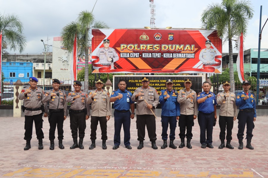 Peringatan Hari Buruh Internasional Kapolres Dumai Memimpin Langsung Apel Kesiapan Pengamanan