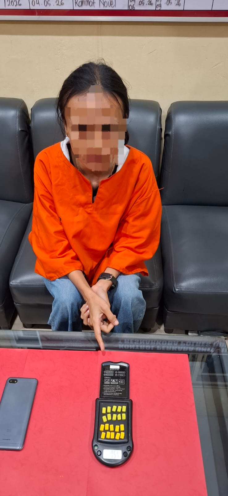 Satres Narkoba Polres Dumai Tangkap Wanita Pembawa 20 Butir Ekstasi di Jalan Sudirman