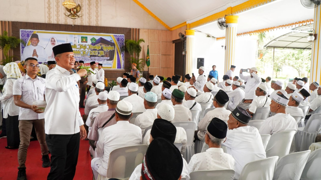 Tahun Ini Ada 369 CJH Langkat, Syah Afandin Do'akan Jadi Haji Mabrur