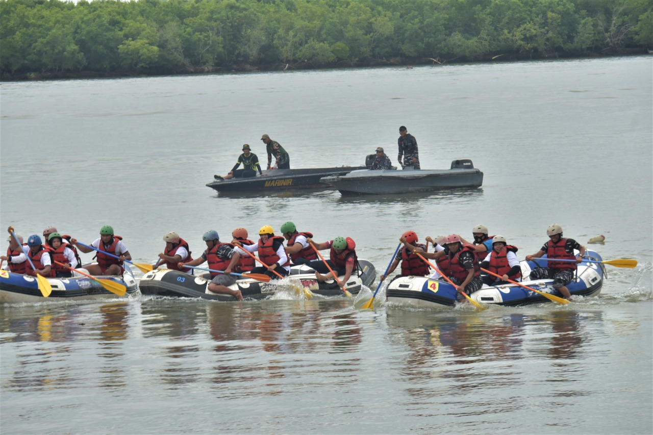 Meriahkan Hari Armada RI Ke-76 Lantamal I Gelar Lomba Perahu Karet