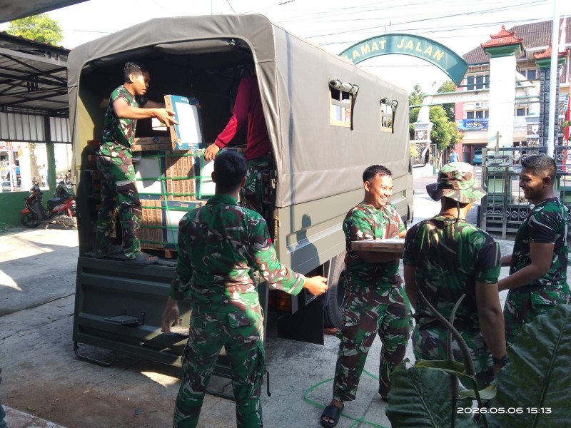 Bantuan Keramik Pangdam IV/Diponegoro Tiba di Koramil Karangmalang