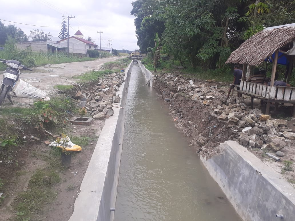 Diduga Dikerjakan Asal Jadi, Proyek Irigasi di Huta Bayu Raja Sudah Ambruk 