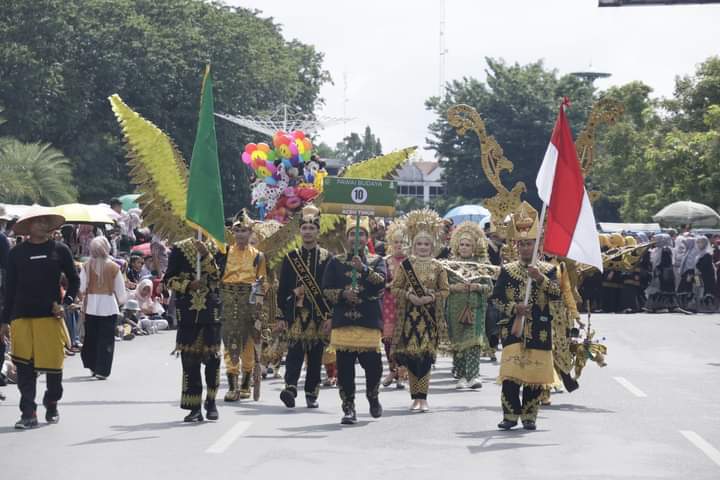 Pawai Budaya Aceh Timur Pukau Ribuan Warga