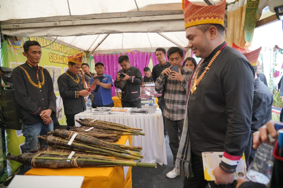 PESTA OANG-OANG DAN HUT KE 20 KABUPATEN PAKPAK BHARAT PERPUTARAN UANG TEMBUS 1,5 MILIAR