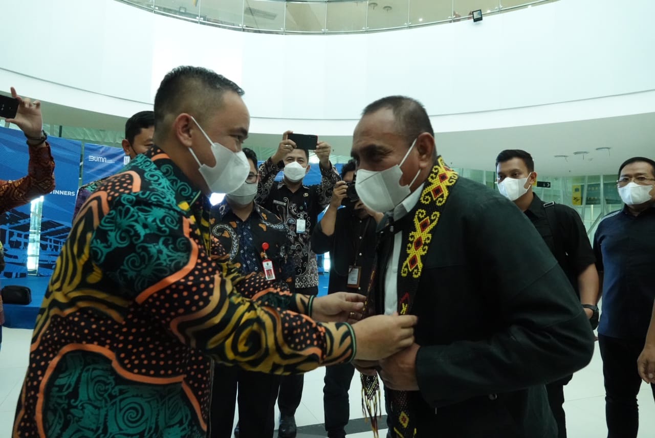 Gubernur Sumatera Utara Edy Rahmayadi BawaTanah Deli dan Air ke IKN Nusantara