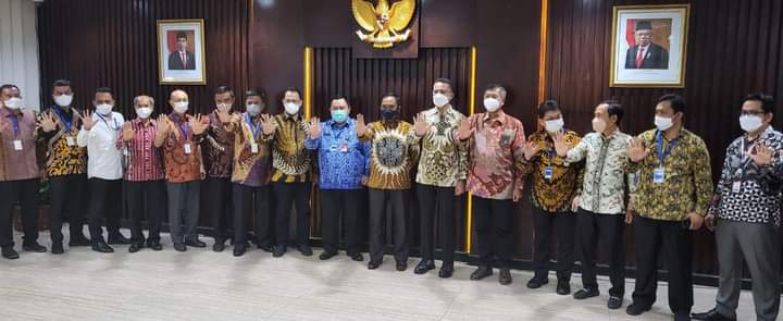 Rapat Koordinasi Penyelesaian Permasalahan Penggunaan Air Tanah Kawasan Industri Medan Di Gedung KPK
