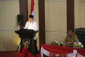 Wali Kota Medan Menyampaikan Jawaban Terhadap Pandangan Umum Fraksi Terkait R.APBD TA 2019
