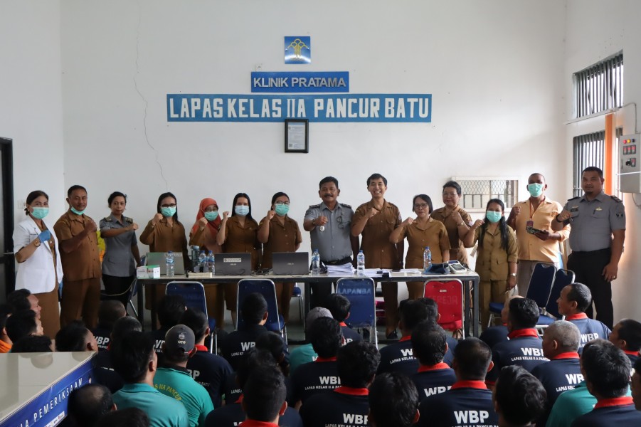 Lapas Pancur Batu Bersama Puskesmas Tuntungan Gelar Pemeriksaan Kesehatan Kepada Ribuan Warga Binaan Pemasyarakatan