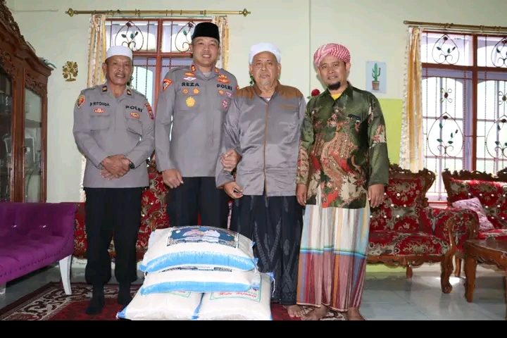 Kapolres Madina Silaturrahmi dengan Pimpinan Ponpes Al-Bi’Thasatul Islami