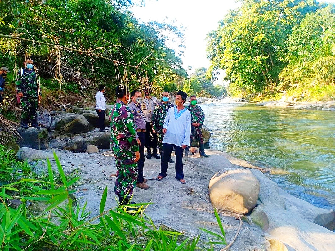 Prospek Pengembangan Ekonomi Kreatif, Satgas TMMD Kodim 0204/DS Dorong Eksplorasi Arung Jeram Sei Bu