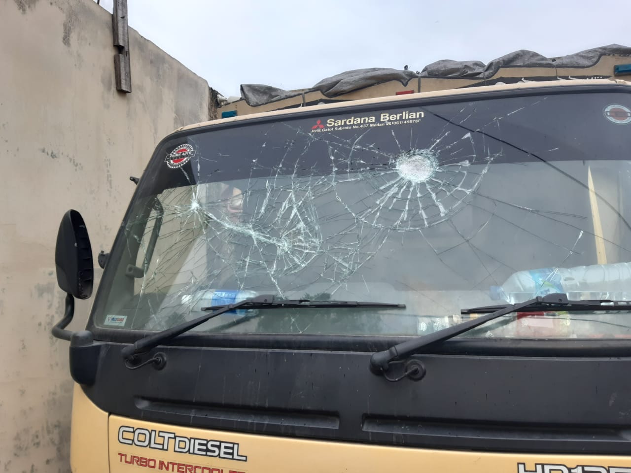 Nekat Lempar Kaca Truck Di Pintu Tol Bandar Selamat, Dua Pelaku Diboyong Reskrim Polsek PS Tuan