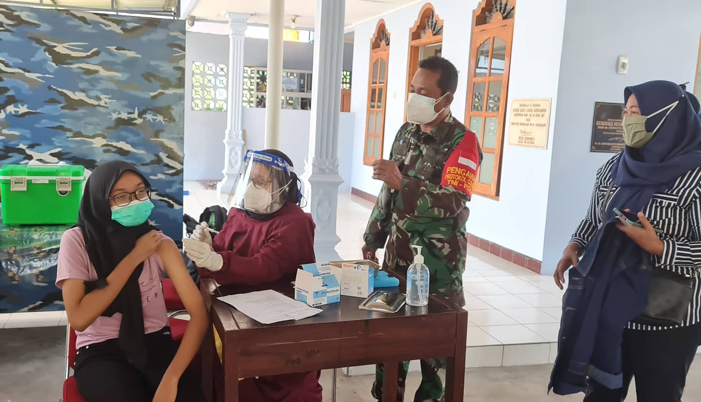 Hingga Hari Keempat, Masyarakat sangat Antusias Vaksin Covid-19 di Lanud Adi Soemarmo