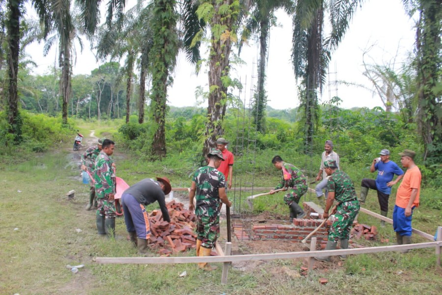 TMMD Kodim 0320 Dumai Kegiatan Sumur Bor,Mandi,Cuci Kakus Kelurahan Bukit Kayu Kapur.