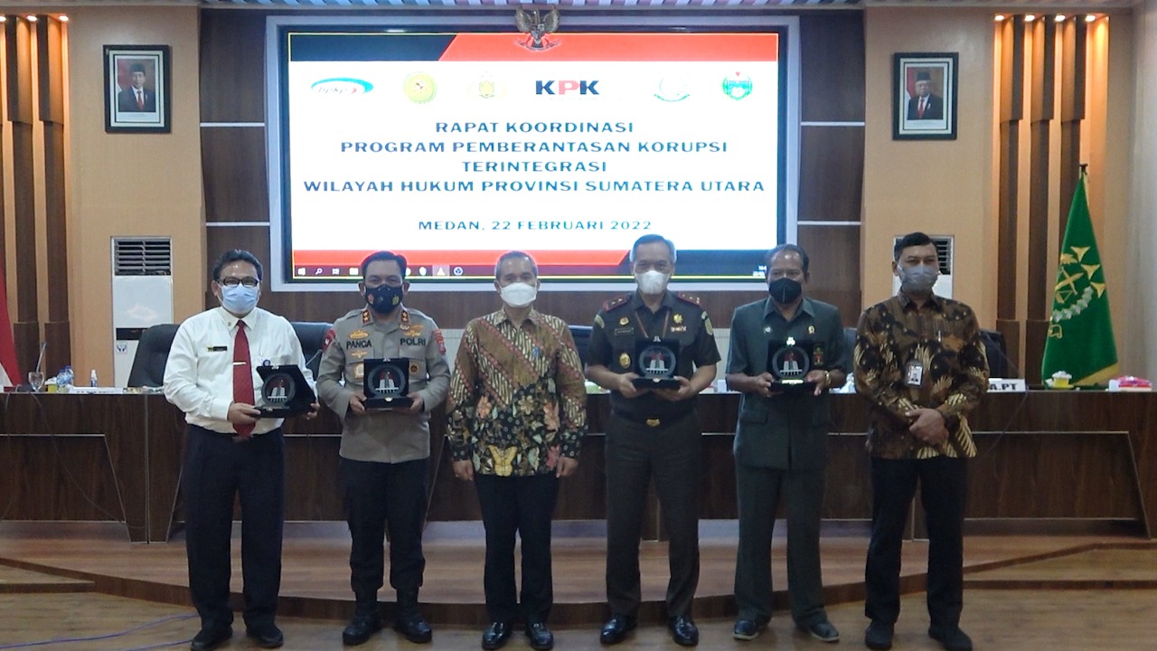 KPK Lakukan Rapat Koordinasi dengan APH Di Kantor Kejatisu