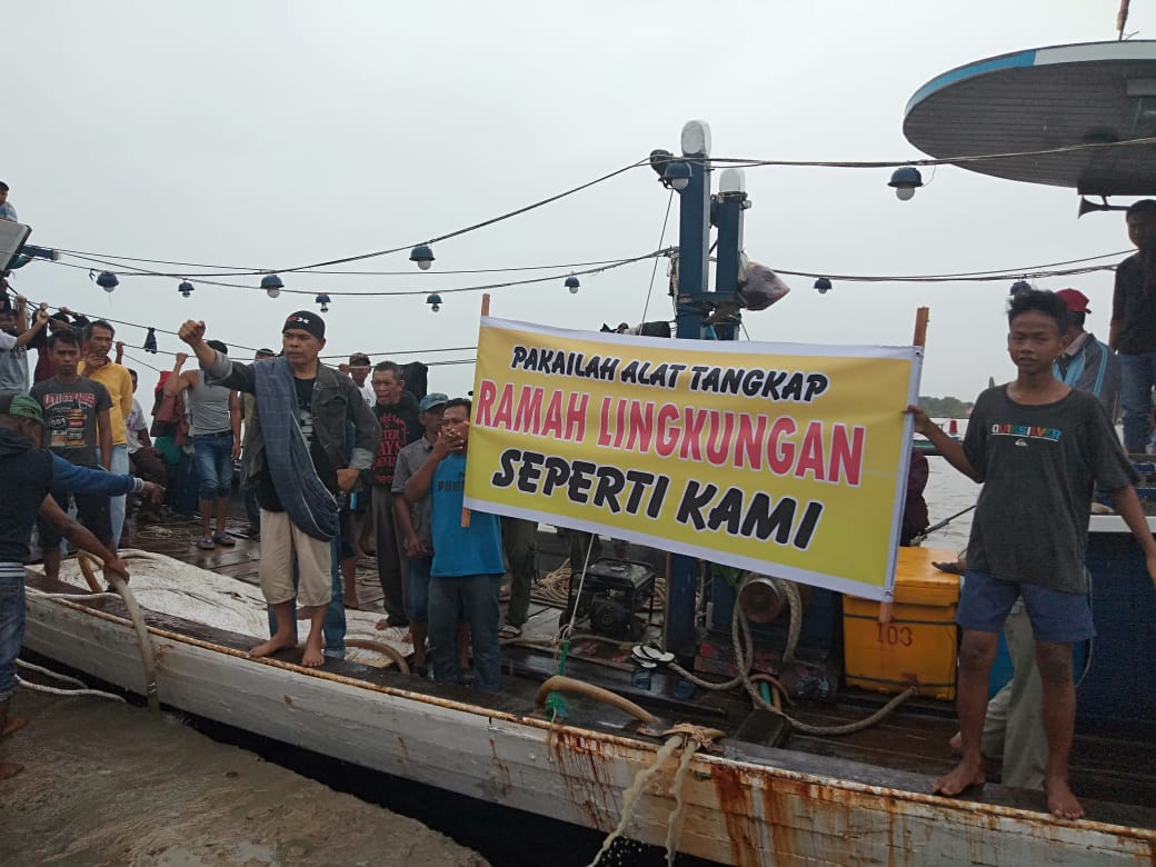Hentikan Operasi Kapal Pukat Trawl, Khaidir SE: Jangan Sampai Nelayan Bertindak Sendiri