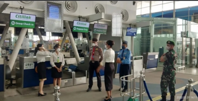 Personil Polsek Kawasan Bandara Kualanamu Melaksanakan Patroli Yustisi Prokes