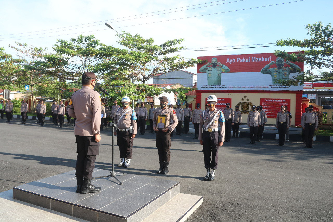 Kapolresta Deli Serdang pimpin Upacara PTDH  Personilnya