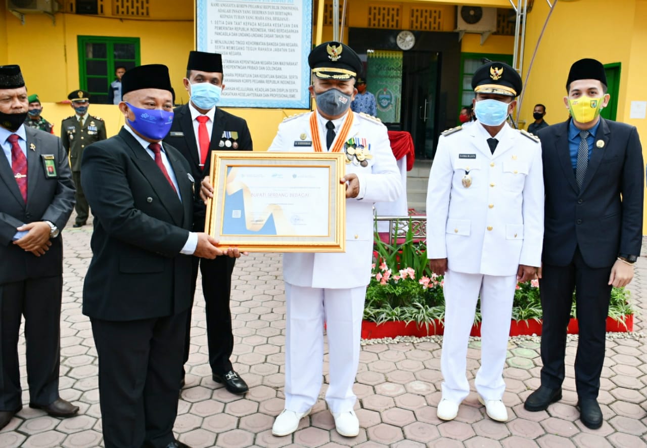 Peringatan HUT RI ke-75, Pemkab Sergai Terima Penghargaan dari BPS RI