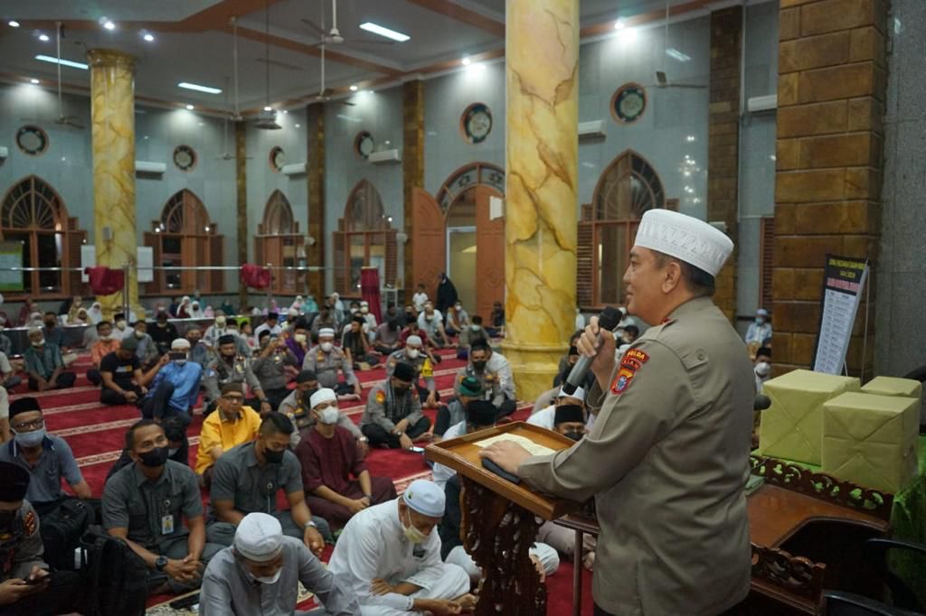 Safari Ramadhan di Masjid Nurussalam, Kapolda Riau Silaturahmi Mudahkan Tugas Polisi