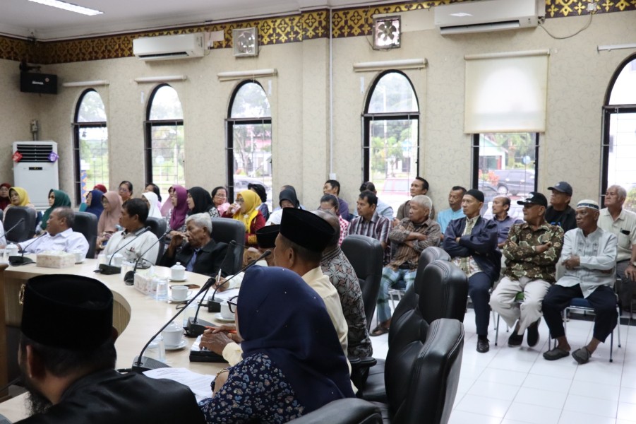 Masyarakat Komplek Pelindo Dumai Kembali Perjuangkan Kepemilikan Rumah, DPRD Dumai Gelar RDP untuk Mencari Solusi