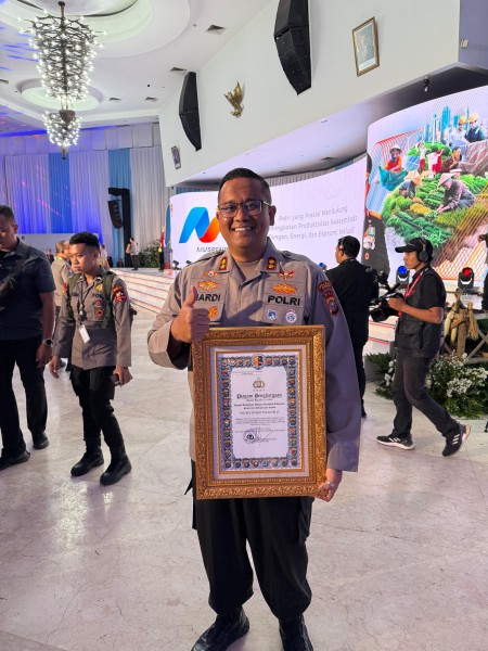Polres Dumai Kembali Menoreh Prestasi Penghargaan Dalam Pelayanan Publik