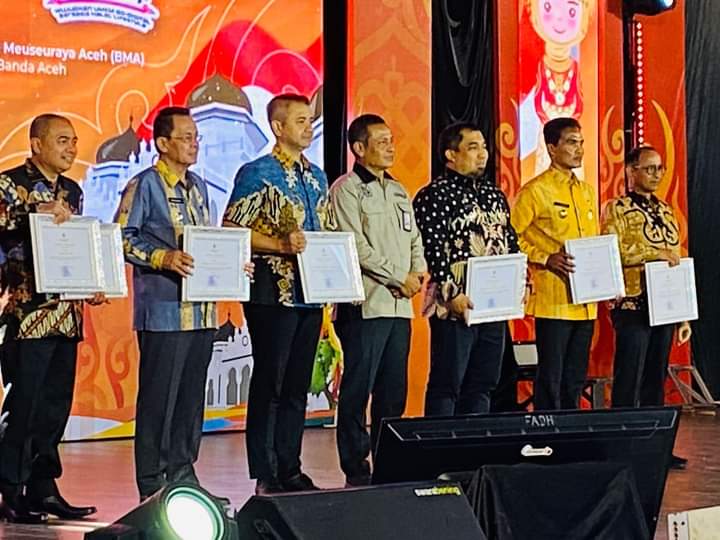 KPK Beri Penghargaan Terkait Penertiban Aset Daerah Kepada Pj Bupati Aceh Timur