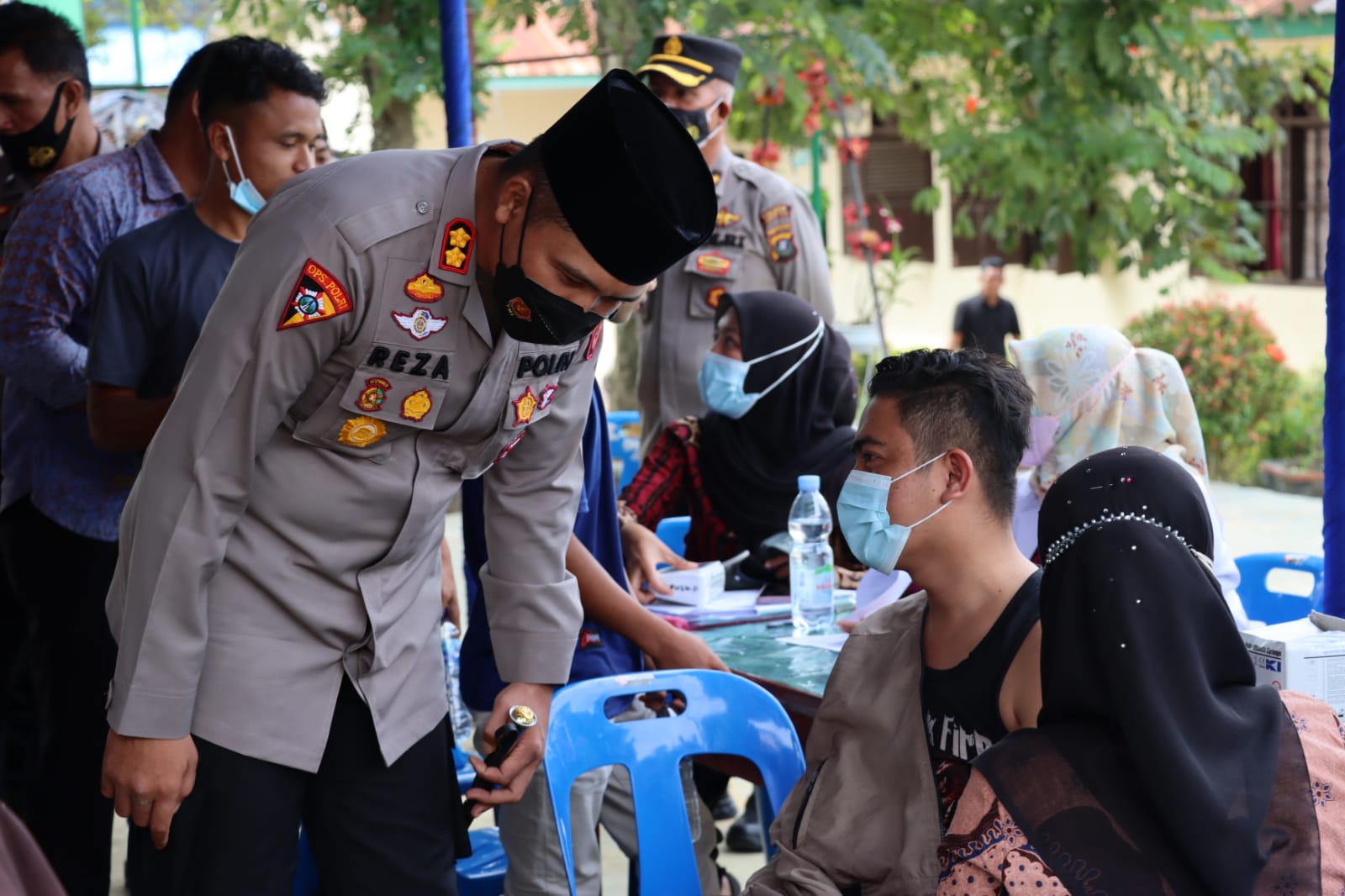 Kapolres Madina: Saat Mau Disuntik, Ga Usah Dilihat Ya Nak