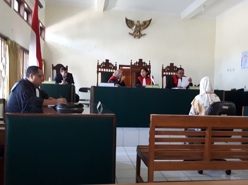 15 Hari Tuntutan tak Mencerminkan Rasa Keadilan, Hakim Jatuhkan Vonis 5 Bulan Penjara