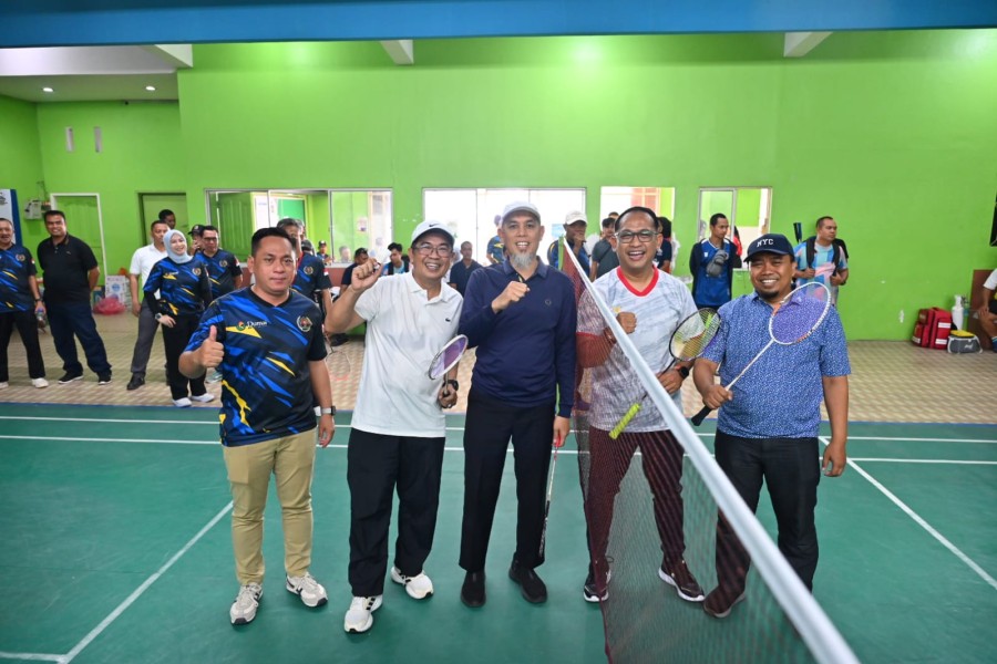 Open Tournament Badminton Walikota Dumai Cup Dibuka Ketua PWI Bambang Prayetno Ucapkan Terima Kasih Kepada Pemko Dumai