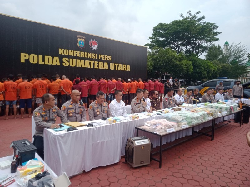 Bandar Narkoba makin Nekat, Jual Sabu Eceran secara Terang- Terangan dan Serang Polisi hingga Lakukan Pengusakan Fasilitas Negara