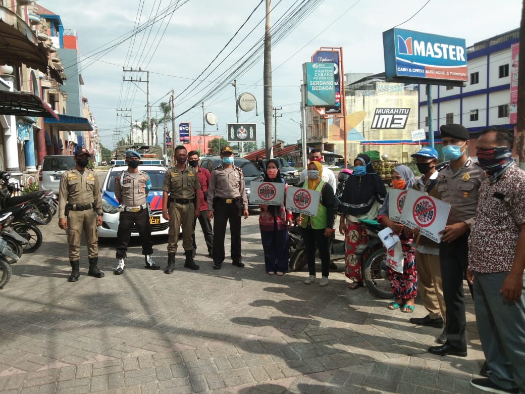 Polres Sergai bersama Sat Pol PP Sosialisasi AKB Kepada Masyarakat